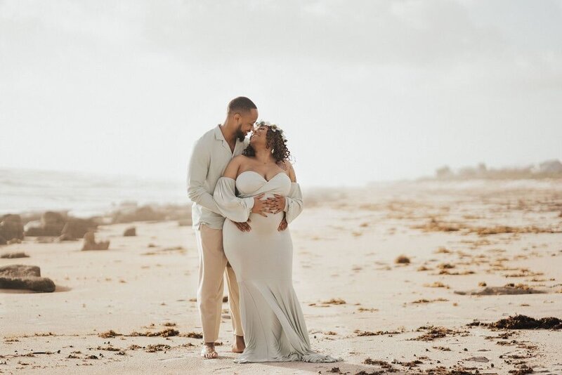 Beach Maternity Photoshoot for Couples – Washington Oaks State Park