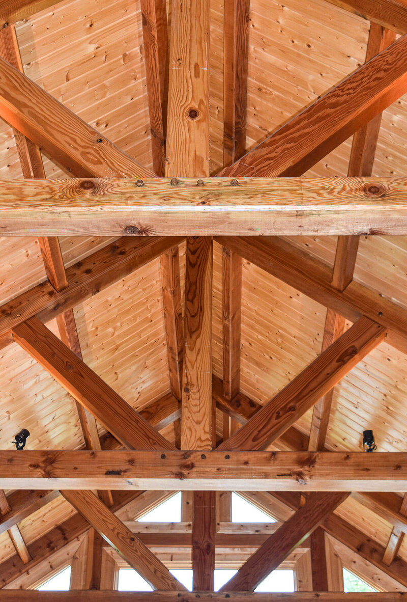 Home Interior timber frame post and beam great room.