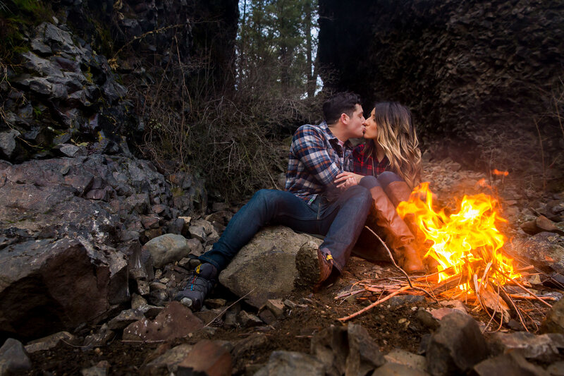 campfire-engagement-couple-portrait-lifestyle-spokane