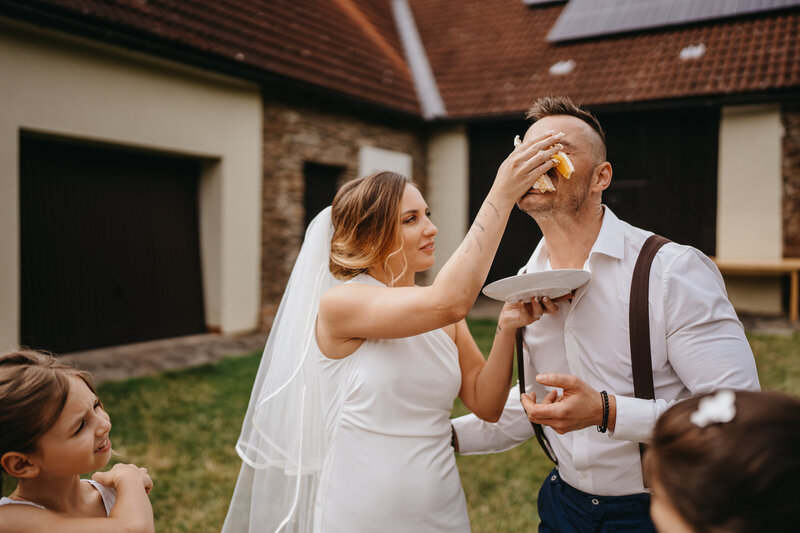 statek újezd - krájení dortu