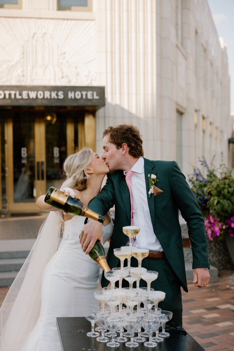 Indianapolis Wedding Photo outside of the snowy day in Ritz Charles in Indianapolis