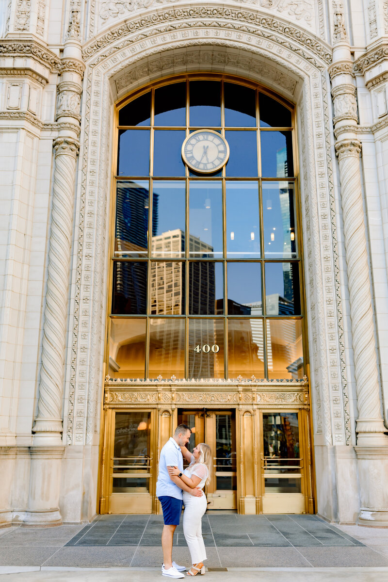 engagement session at the wrigley building