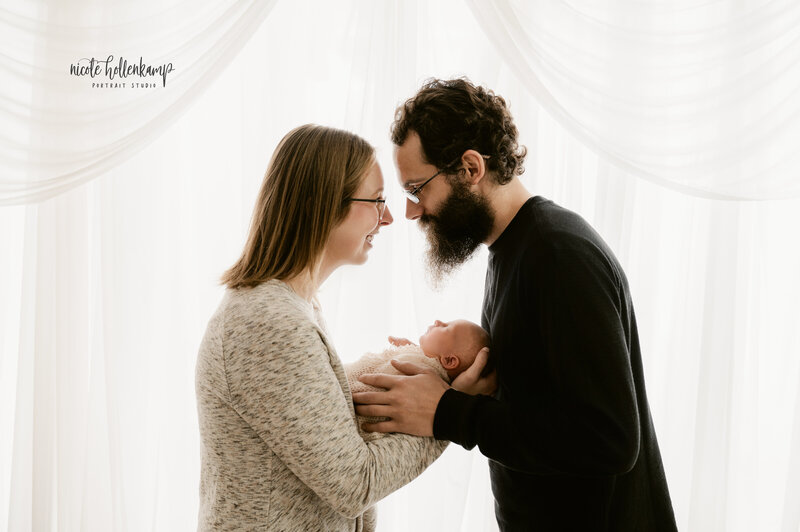 8920-Central Minnesota Newborn Photographer -  Nicole Hollenkamp - Princeton MN, St Cloud MN-Edit