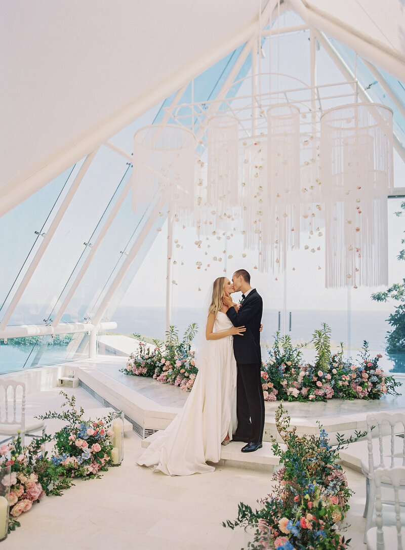Bali_Venue_glasshouse_Tirtha_Uluwatu_Top_Top_Wedding_Fine_Art_Film_Photographer__Luxury_Wedding_Asian_Vicki_Grafton_Photography.JPG75