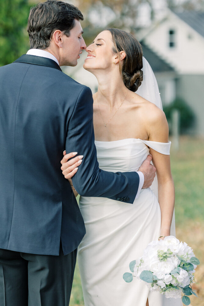 ENP - Heigh Torr Estate Wedding - Simple Elegant Wedding Design for Historic Manor Wedding Venue - Atlanta Wedding Photographer - Light and Airy Film Wedding Photographers in GA-25