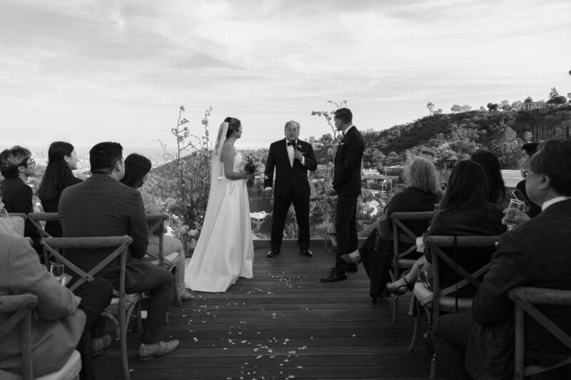 Modern private estate wedding overlooking Los Angeles - 9