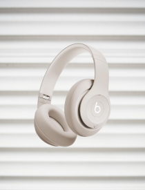 TGS_Product Gallery_Travel_Beats by Dre Headphones.