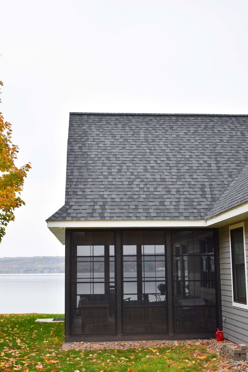 torch-lake-linden-michigan-all-seasons-porch-lakefront-home (2)