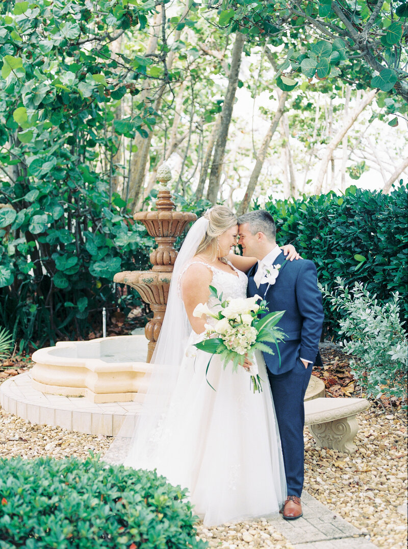 2021_12_CaitlinNick_WeddingFILM-14