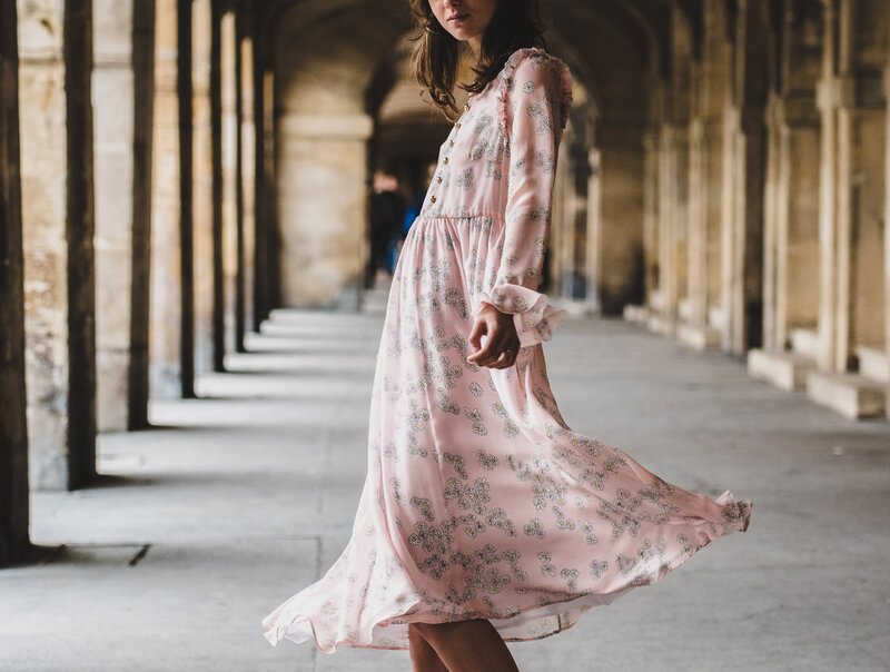 grl in pink dress