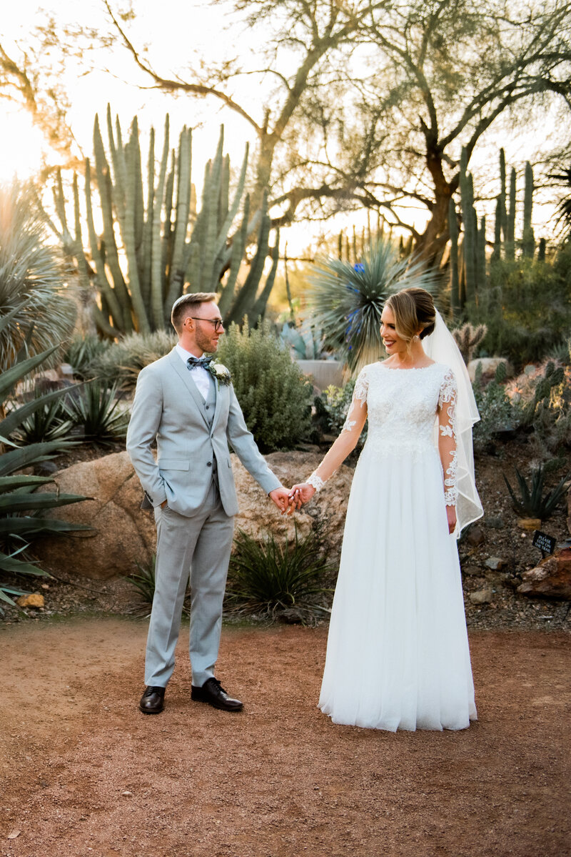 Wedding portraits at the Desert Botanical Gardens in Phoenix, Arizona