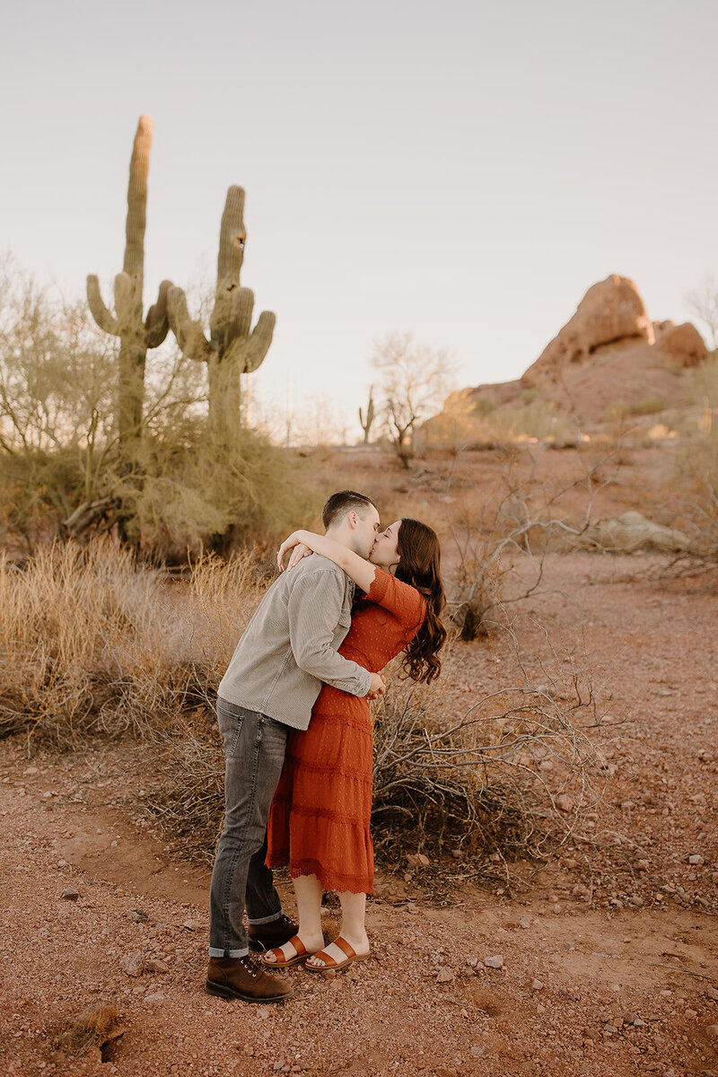 chloe-tim-engagement-session-taylorraephotofilm-138_websize