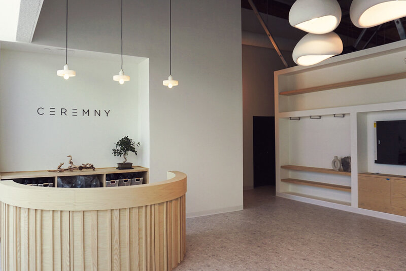 CEREMNY_Entry Shot