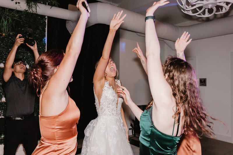 92-Katie & Phillip - Detroit Wedding Photographer - Mariah Kasten Photo