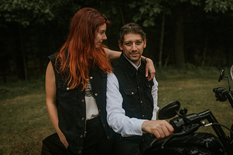 22_Eagle_River_Wisconsin_Lake_Cabin_Rainy_Engagement_Photos_Motorcycles_Harley_Davidson_James_ Stokes_Photograhy_WI.24