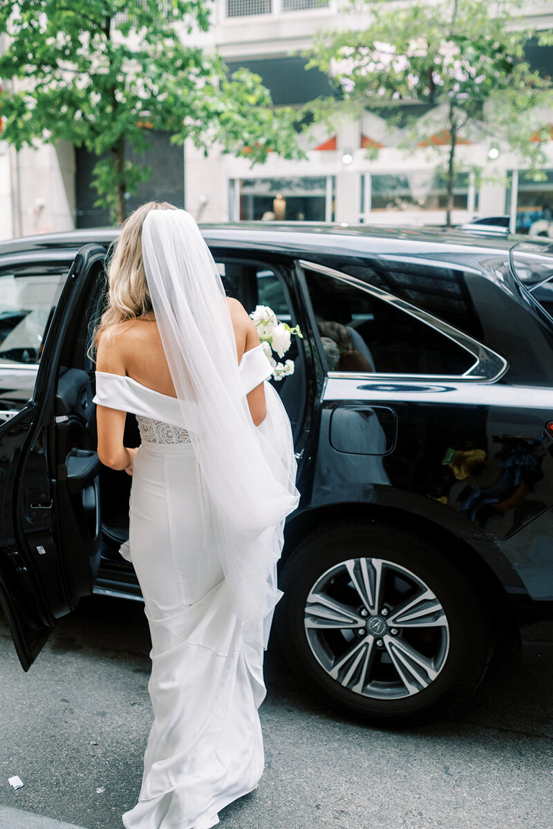 Classic and romantic spring wedding at a museum designed after a 17th century Swedish Manor House with Ariel Fera Events wedding planner and designer | American Swedish Historical Museum Wedding | Philadelphia PA | Denise Marie Photography | Editorial Wedding Photographer based in Philadelphia PA