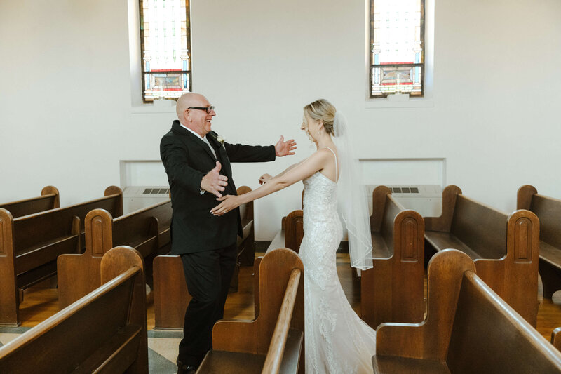 chapel-happy-father-daughter