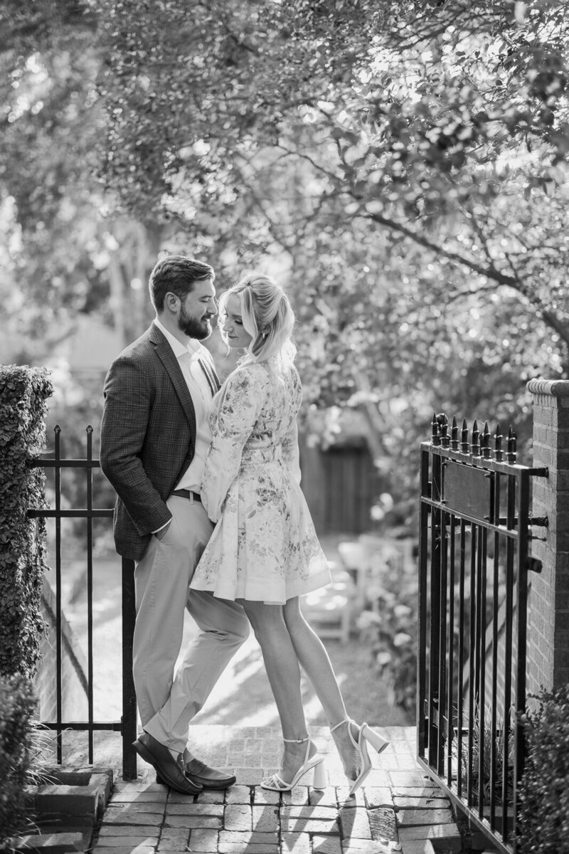 duke-mansion-engagement-session-0049
