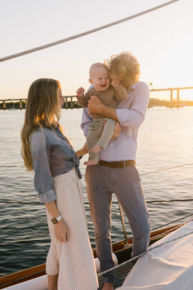 Charleston-SC-boat-marina-family-engagement-7