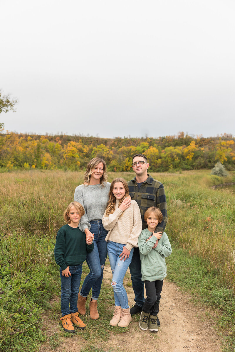 2023-krystal-moore-photography-moose-jaw-fall-family-session--5