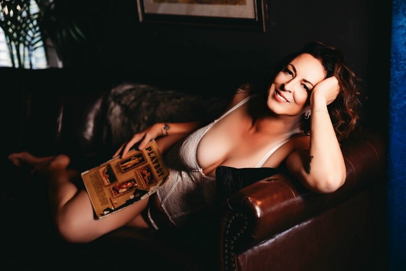 Vintage magazine smile boudoir photo by Ivory & Lace Studios in Kingman, Arizona