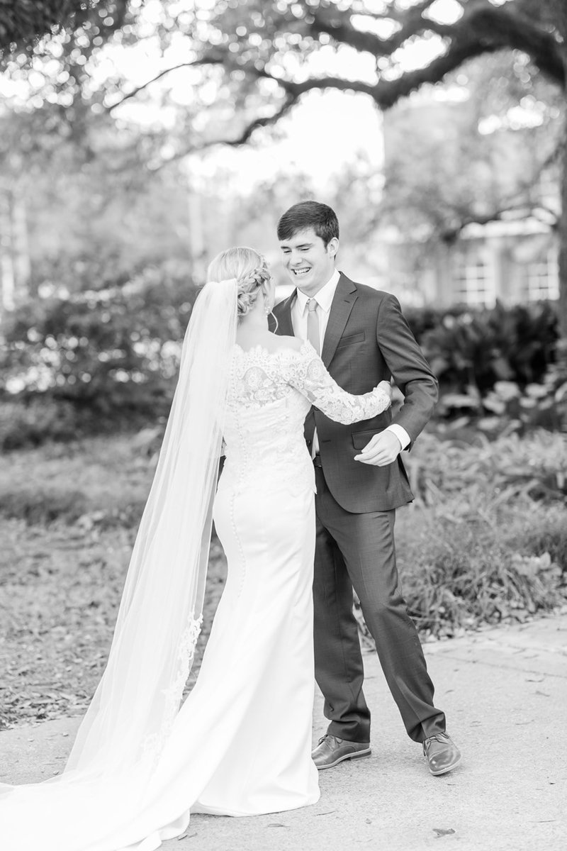 The-Grand-Opera-House-Crowley-Louisiana-Wedding_17