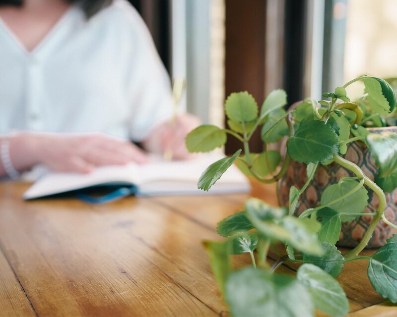 Kat Jackson is a small business copywriter.
