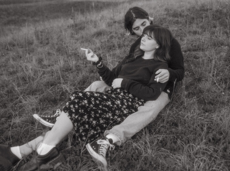Couples_Session_Saskatoon_Cranberry_Flats_KaylaCassidyPhotography-31