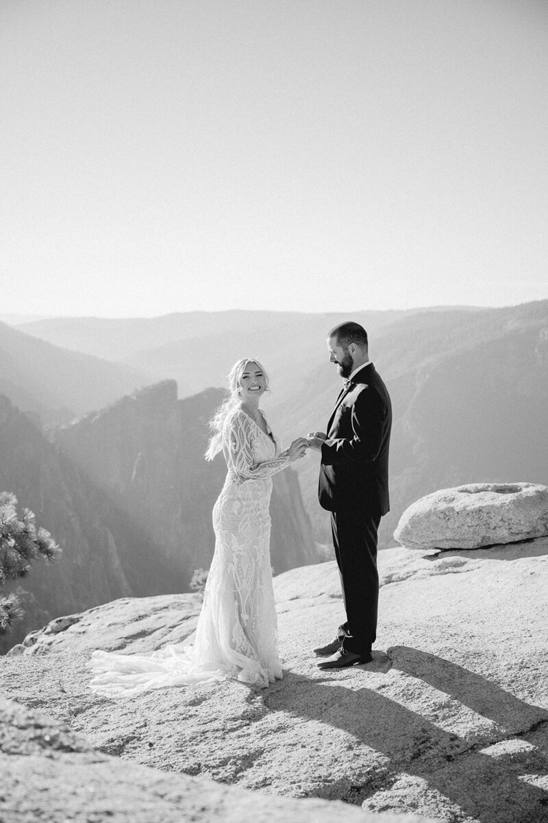 Yosemite Elopement Photos-90