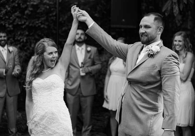 North Carolina photographer Light Shifter Studios photographs a Wedding in Wilmington, North Carolina