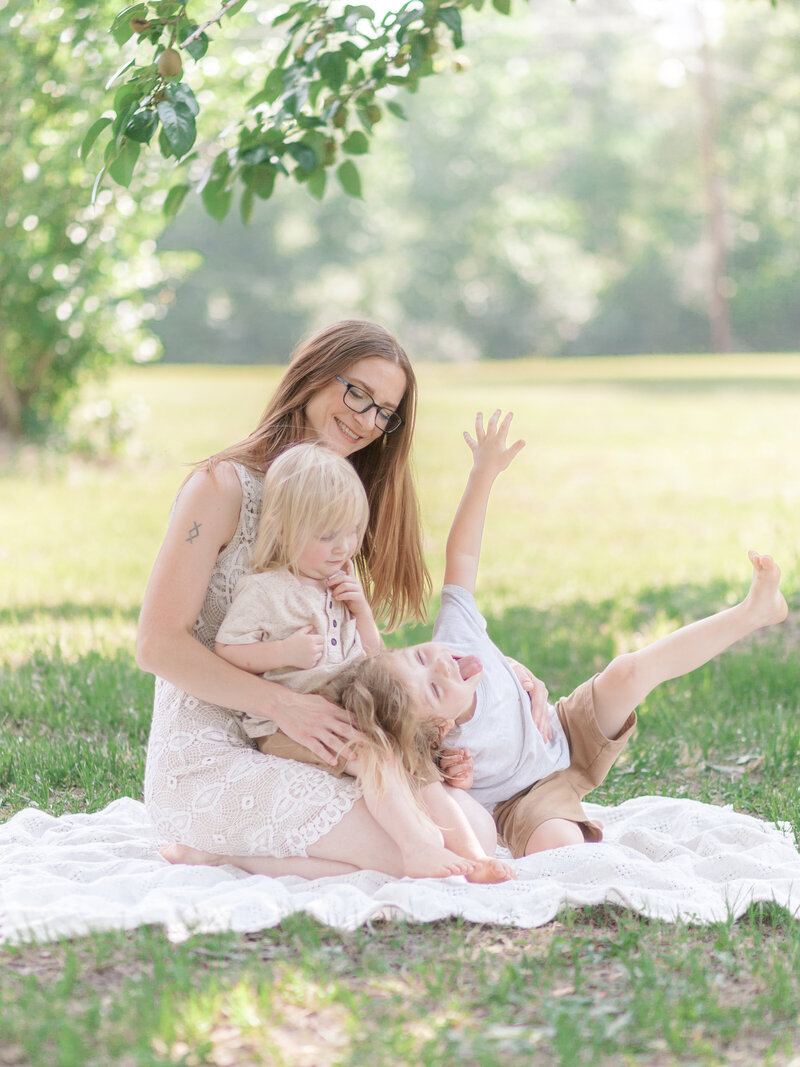 Vintage Spring Motherhood Photos Dothan
