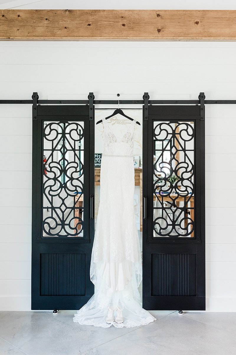 Bloomington_Indiana_The_Wilds_Wedding_Event_Venue_Country_Summer_Weddings_3