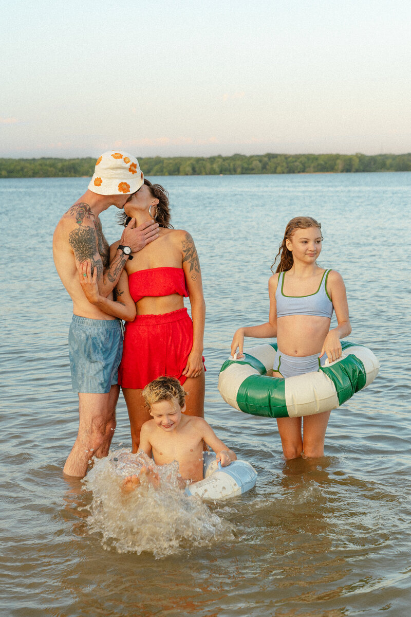 Family session in the water