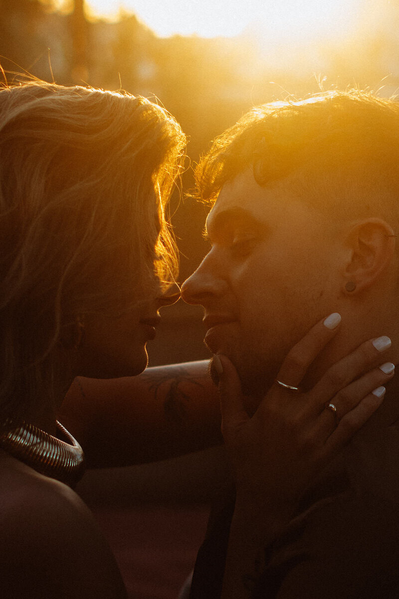 couple embrace in sunset