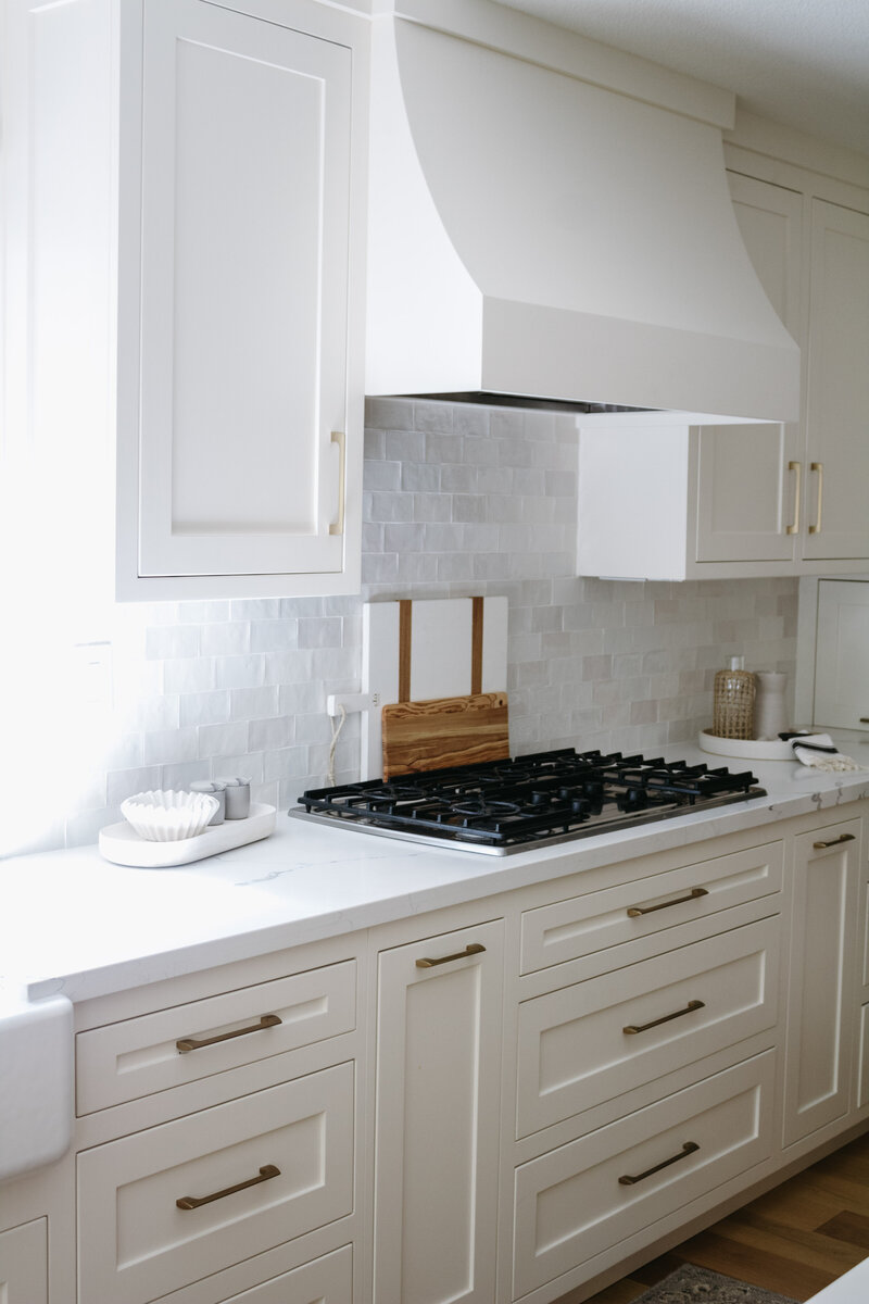 White kitchen
