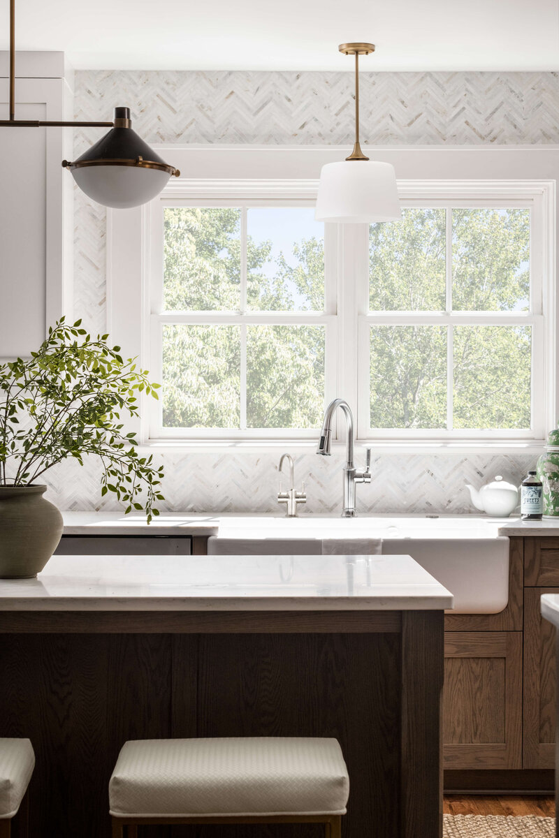 2137-Queens-Rd-East-10