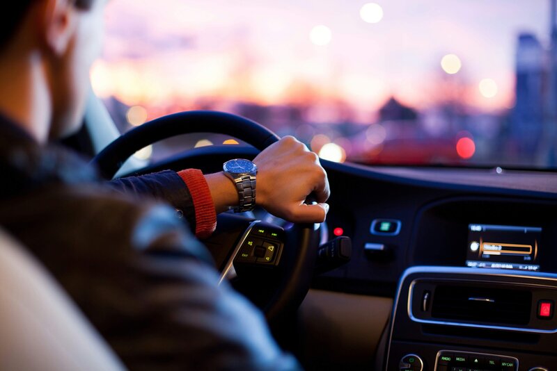 Assurance auto sur mesure pour particuliers avec PRENOVEA