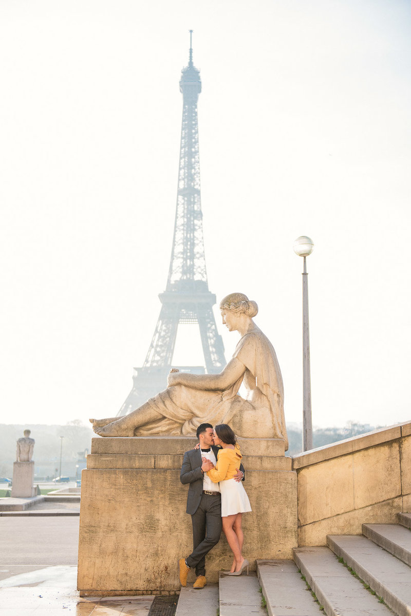 Paris honeymoon photo session Annette & Edder-54