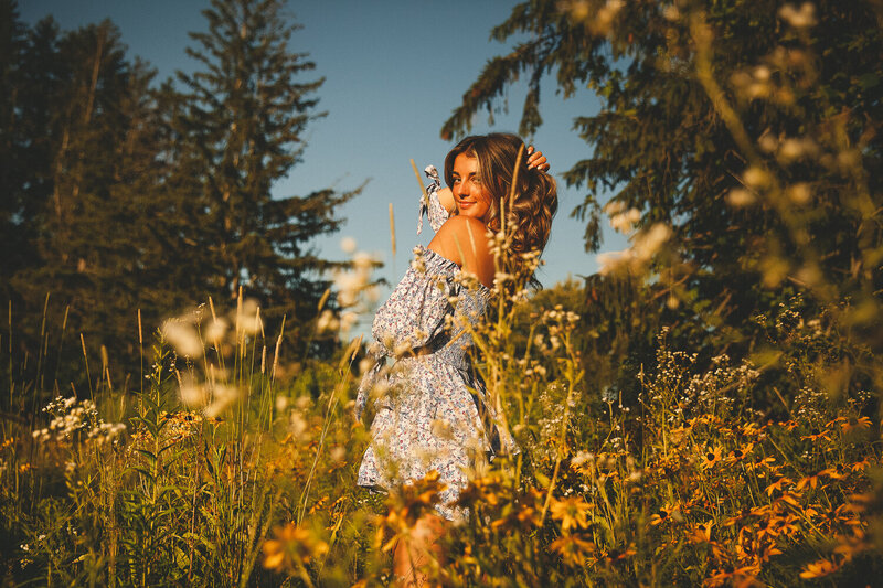 High School Senior Girl Portraits in Field