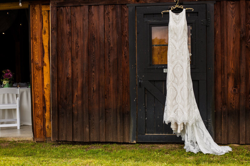 Erie-Pa-Wedding-Photography-CHQ-Barn-12