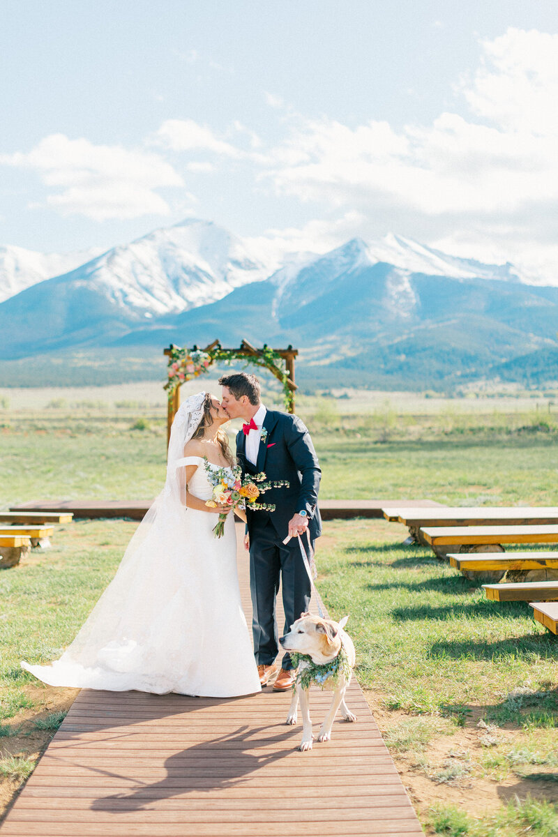 Barn-At-Sunset-Ranch-Buena-Vista-Wedding-Photographer-41
