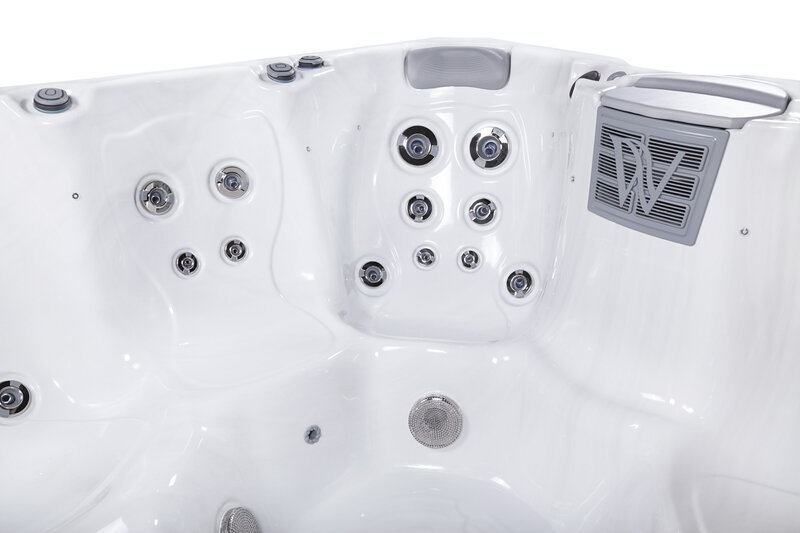 wellis-lima-life-hot-tub-post-falls