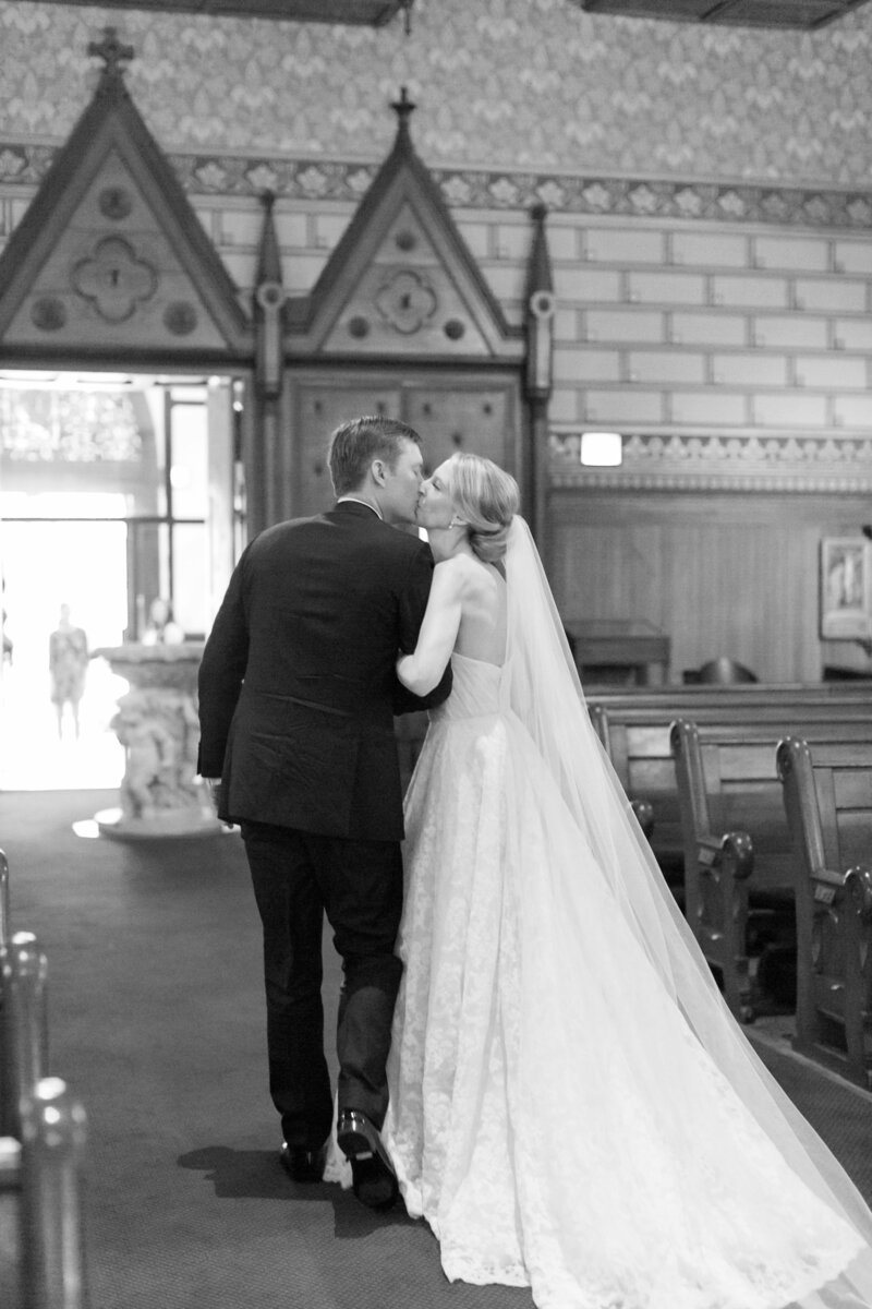 CarolynnAdam-wed-446bw
