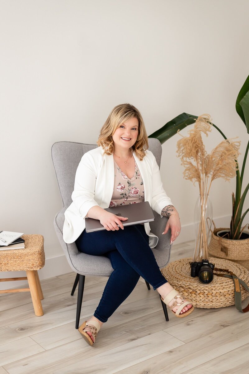 portraits by kendra kitchener waterloo personal branding photographer