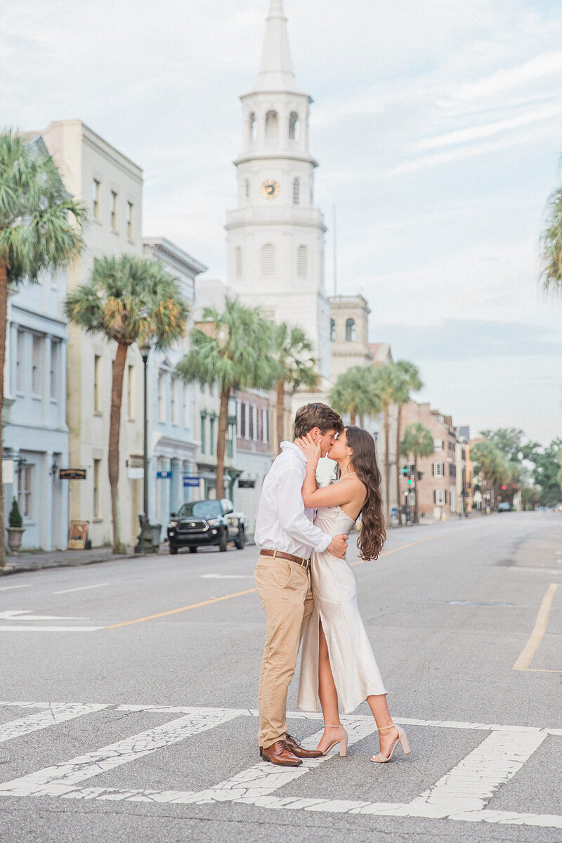 Charleston Proposal Photographer | Laura and Rachel Photography