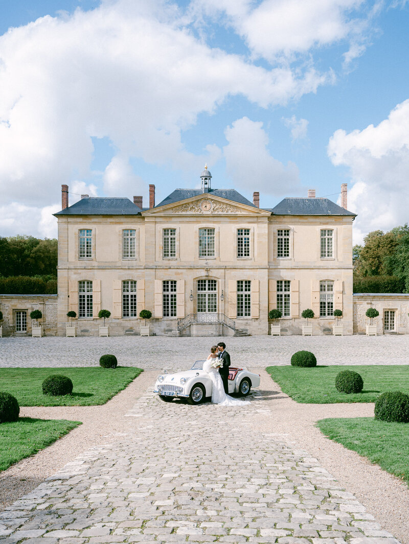 Alexandra-Vonk-wedding-Chateau-de-Villette-France-158