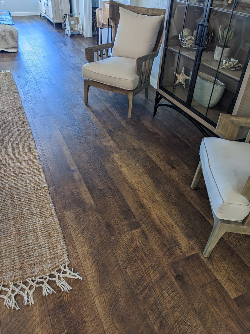 floorswithchairs