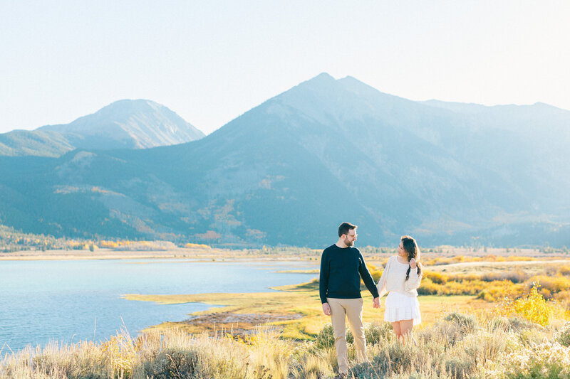 Twin-Lakes-Colorado-Mountain-Engagement-11