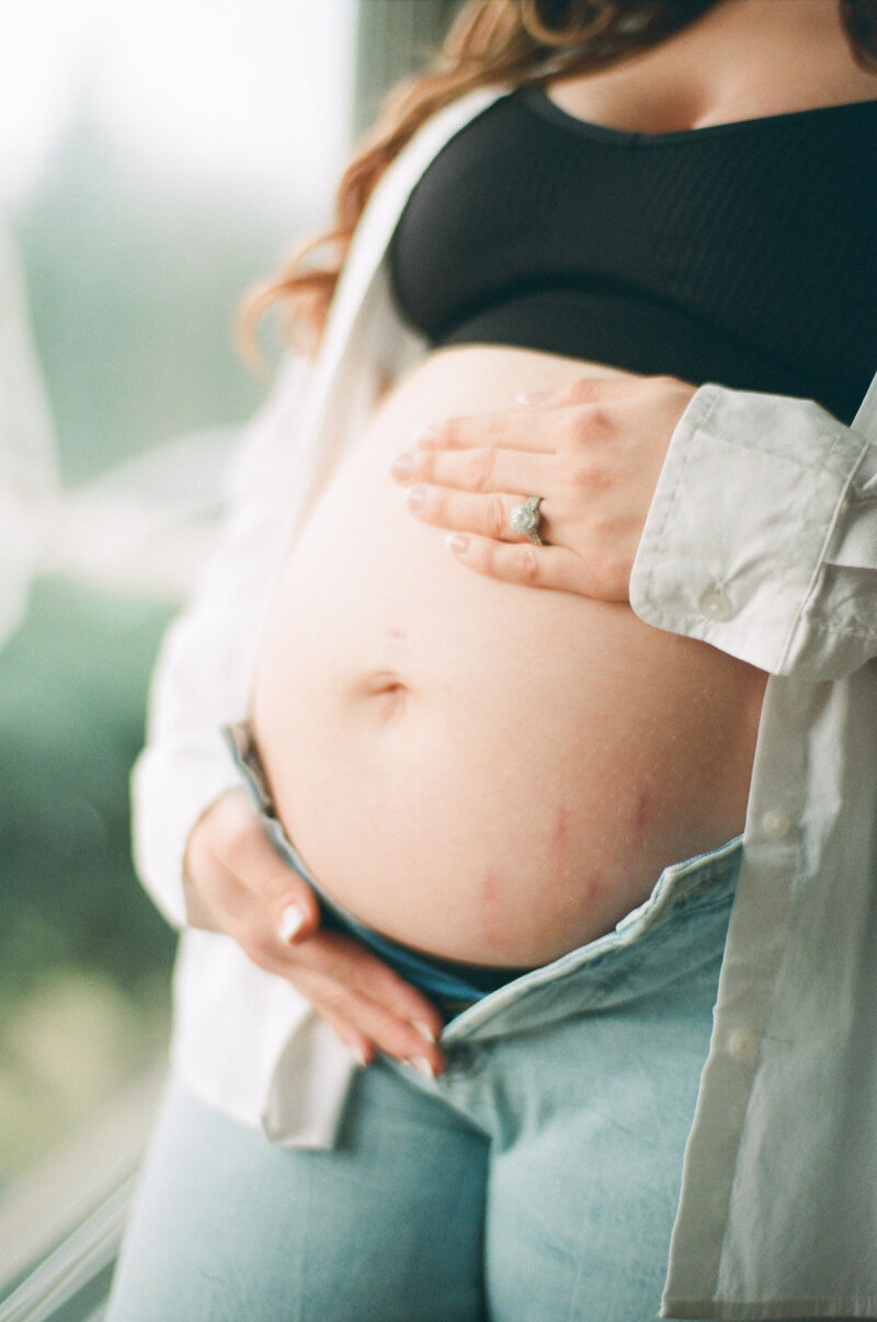 Maternity_film_photography_waterloo49