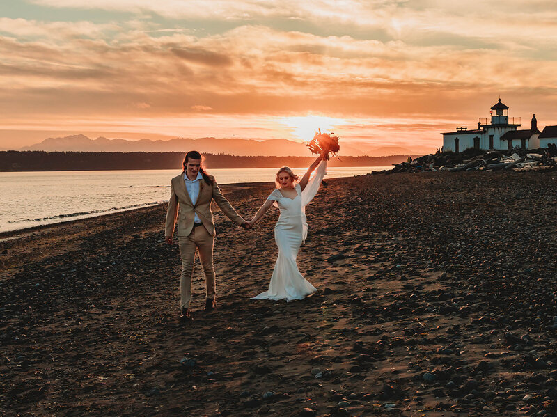 SEATTLE WASHINGTON ELOPEMENT MUSTANG & BEACH -3897